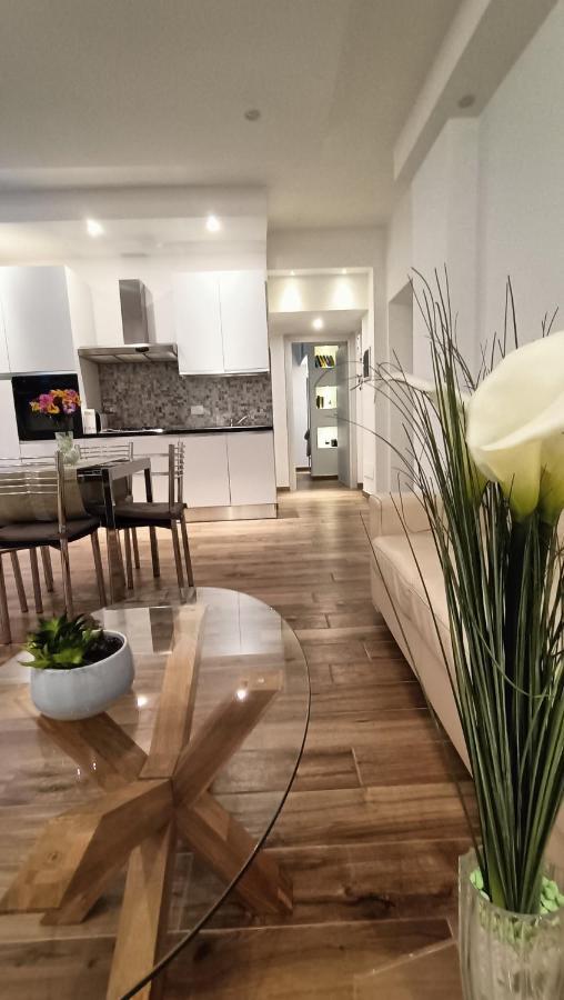Appartamento Casa Mia Metro A NUOVO Roma Esterno foto